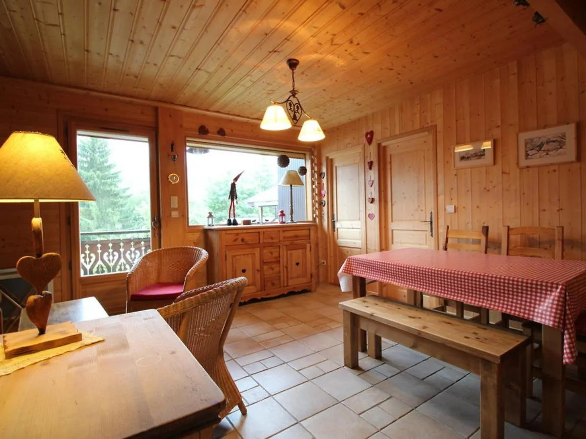 Chalet Cosy 3 Chambres Pour 6 Personnes A Araches-La-Frasse, Proche Centre Village Et Pistes. - Fr-1-572-129