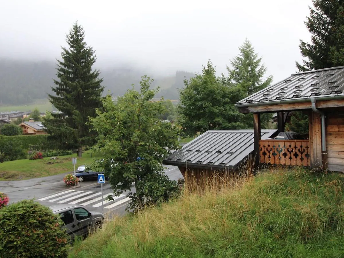Chalet Cosy 3 Chambres Pour 6 Personnes A Araches-La-Frasse, Proche Centre Village Et Pistes. - Fr-1-572-129